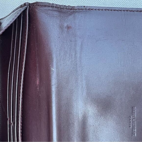 Saint Laurent Maroon wallet with gold hardware - Picture 7 of 13